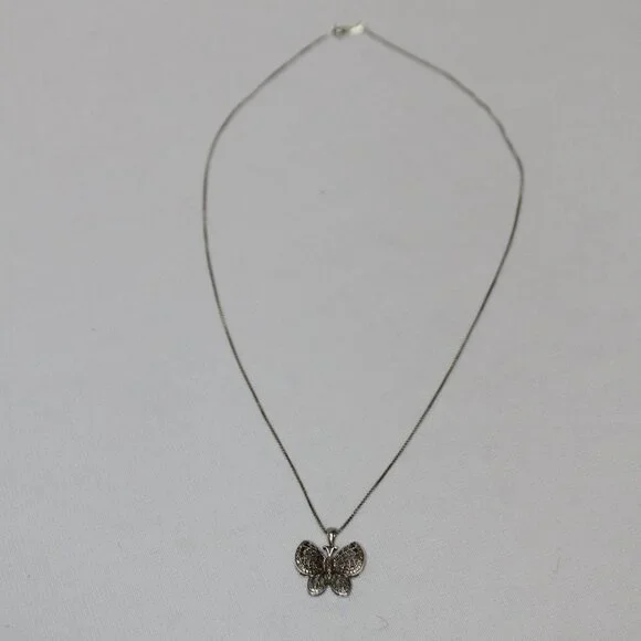 Sterling Silver Butterfly and Chain - Picture 3 of 9